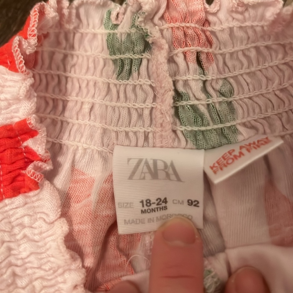Zara Shorts - Picture 2 of 2